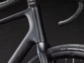 Bicykel Cube Attain C:62 Race blackline 2026