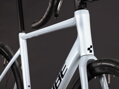 Bicykel Cube Attain Race glacier 2027
