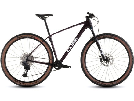 Bicykel Cube Reaction C:62 Race liquidred-white 2026